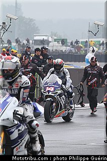 motogp_de_puniet_0001_france_le_mans_2012.jpg