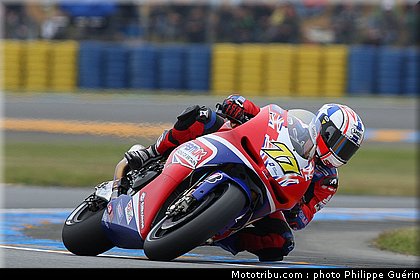 motogp_ellison_0008_france_le_mans_2012.jpg
