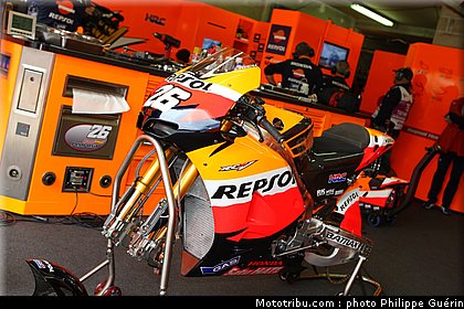 motogp_pedrosa_0022_france_le_mans_2012.jpg