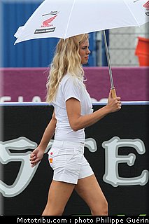 motogp_pitbabe_0011_france_le_mans_2012.jpg