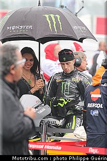 motogp_pitbabe_0015_france_le_mans_2012.jpg