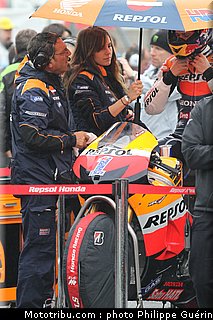 motogp_pitbabe_0025_france_le_mans_2012.jpg