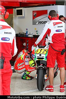 motogp_rossi_0029_france_le_mans_2012.jpg