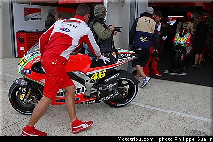 motogp_rossi_0034_france_le_mans_2012.jpg
