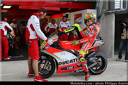 motogp_rossi_0036_france_le_mans_2012.jpg