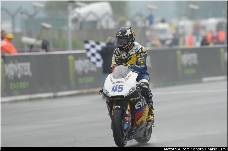 moto2_luthi_006_france_le_mans_2012