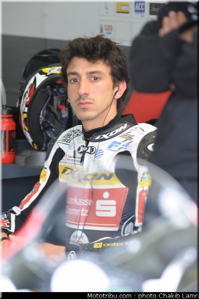 moto3_rossi_001_france_le_mans_2012
