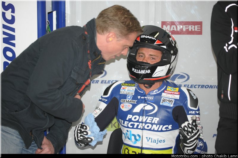 motogp_de_puniet_003_france_le_mans_2012