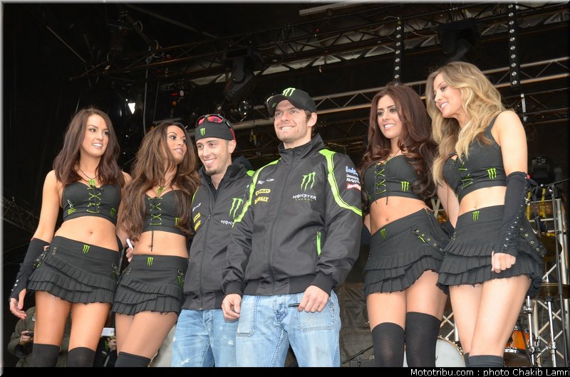 motogp_pitbabe_003_france_le_mans_2012