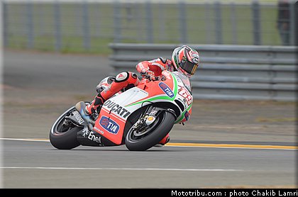 motogp_hayden_011_france_le_mans_2012.jpg