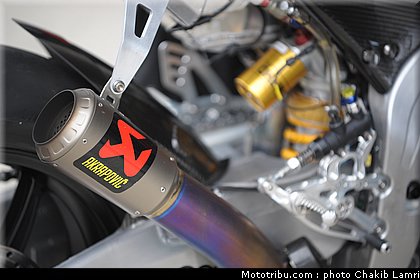 motogp_lorenzo_013_france_le_mans_2012.jpg