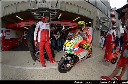 motogp_rossi_020_france_le_mans_2012.jpg