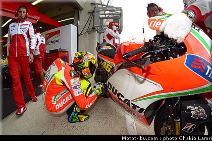 motogp_rossi_021_france_le_mans_2012.jpg