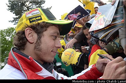 motogp_rossi_030_france_le_mans_2012.jpg