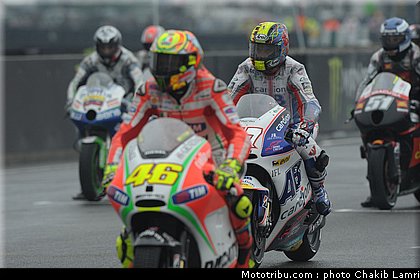 motogp_rossi_035_france_le_mans_2012.jpg