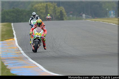 motogp_rossi_038_france_le_mans_2012.jpg