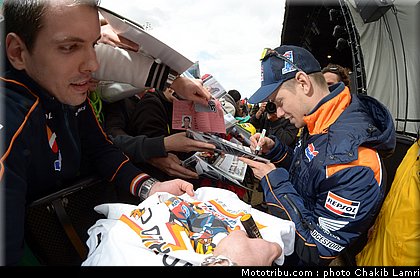 motogp_stoner_016_france_le_mans_2012.jpg