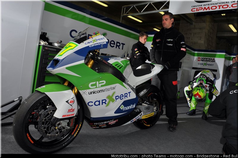 moto2_aegerter_0008_france_le_mans_2012