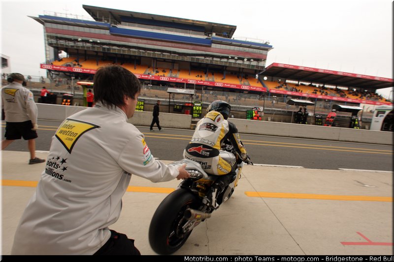 moto2_luthi_0003_france_le_mans_2012