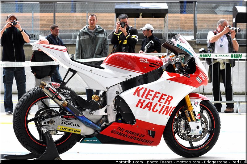 moto2_neukirchner_0004_france_le_mans_2012