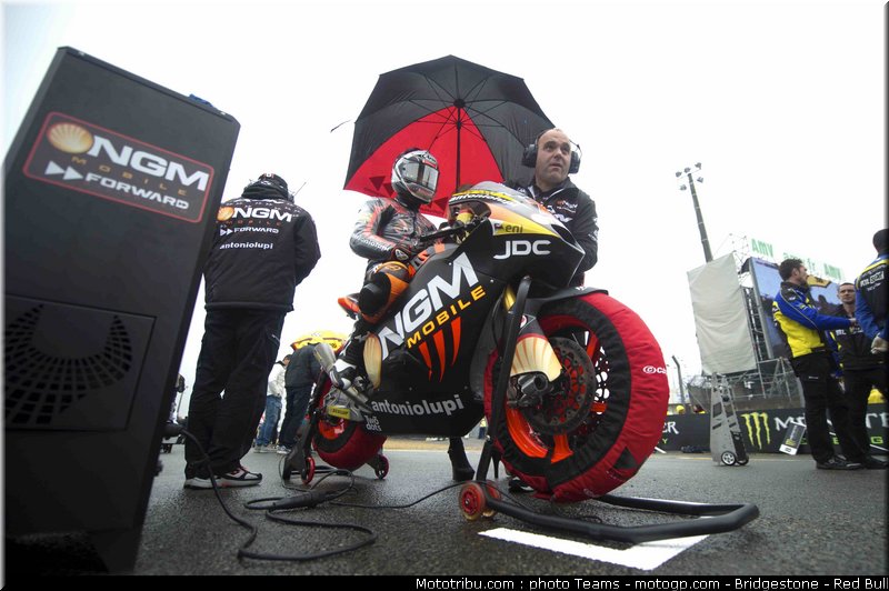 moto2_takahashi_0002_france_le_mans_2012