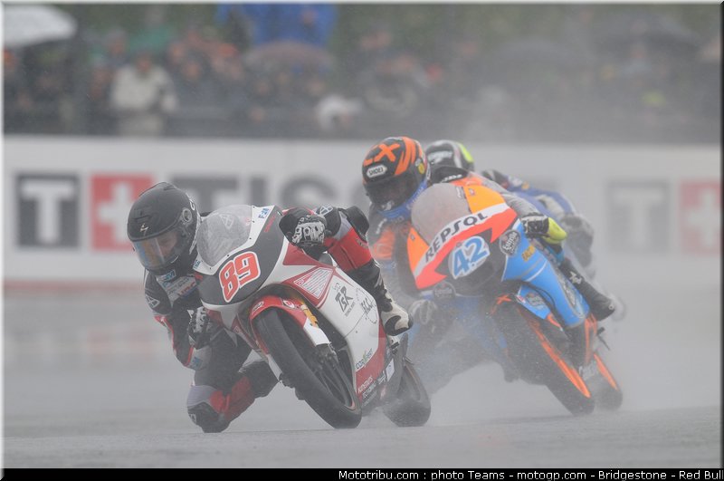moto3_0020_france_le_mans_2012