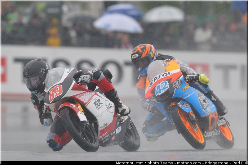 moto3_0021_france_le_mans_2012