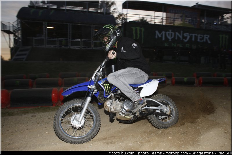 motogp_ambiance_0019_france_le_mans_2012