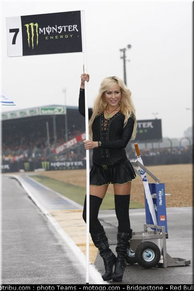 motogp_pitbabe_0056_france_le_mans_2012