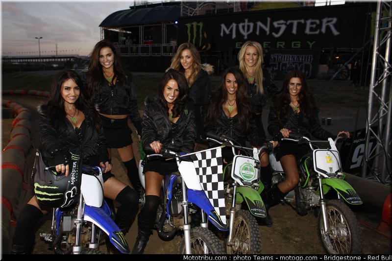 motogp_pitbabe_0061_france_le_mans_2012