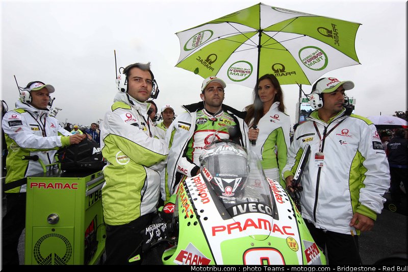 motogp_pitbabe_0066_france_le_mans_2012
