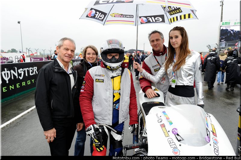 motogp_pitbabe_0067_france_le_mans_2012