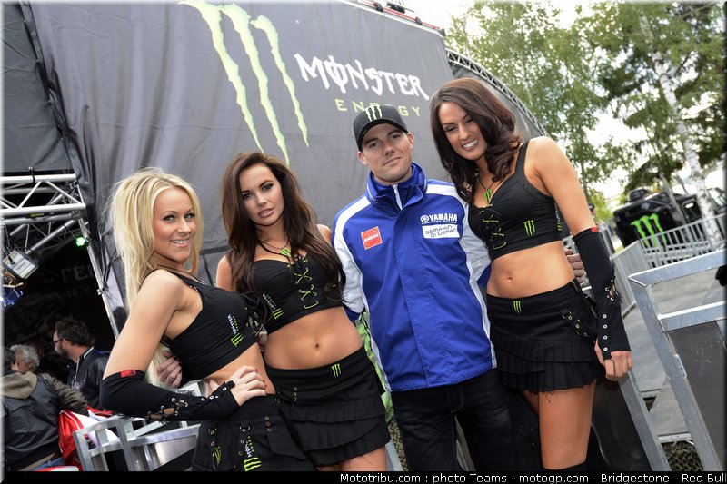 motogp_pitbabe_0070_france_le_mans_2012