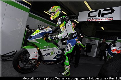 moto2_aegerter_0009_france_le_mans_2012.jpg
