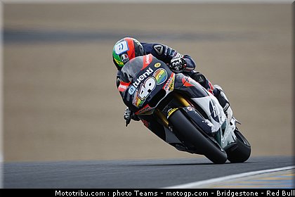 moto2_espargaro_p_0010_france_le_mans_2012.jpg