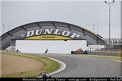 moto2_espargaro_p_0011_france_le_mans_2012.jpg