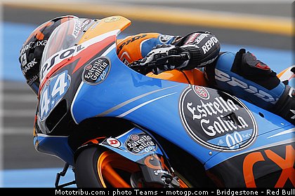 moto3_oliveira_0014_france_le_mans_2012.jpg