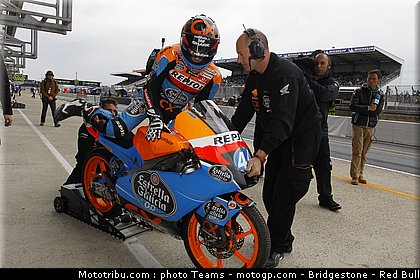 moto3_oliveira_0021_france_le_mans_2012.jpg