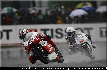 moto3_webb_0001_france_le_mans_2012.jpg
