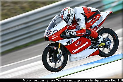 moto3_webb_0003_france_le_mans_2012.jpg