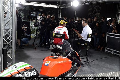 motogp_ambiance_0002_france_le_mans_2012.jpg