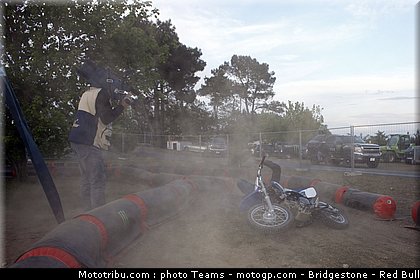 motogp_ambiance_0017_france_le_mans_2012.jpg