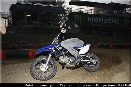 motogp_ambiance_0019_france_le_mans_2012.jpg