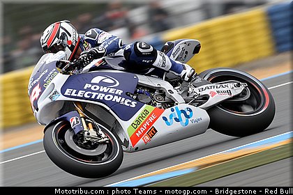 motogp_de_puniet_0004_france_le_mans_2012.jpg