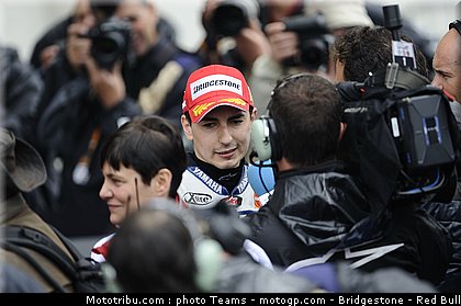 motogp_lorenzo_0019_france_le_mans_2012.jpg