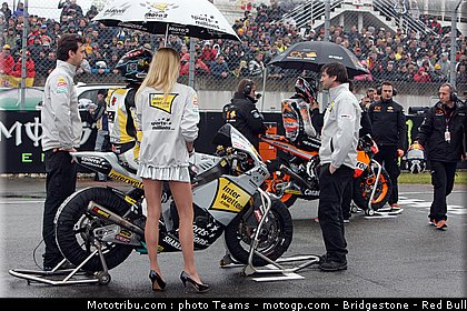 motogp_pitbabe_0001_france_le_mans_2012.jpg