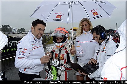 motogp_pitbabe_0005_france_le_mans_2012.jpg