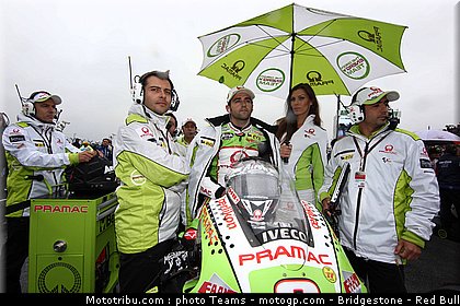 motogp_pitbabe_0066_france_le_mans_2012.jpg