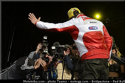 motogp_rossi_0017_france_le_mans_2012.jpg