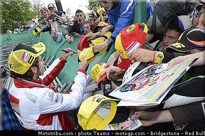 motogp_rossi_0021_france_le_mans_2012.jpg